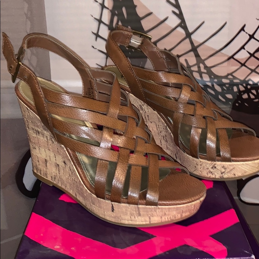 Cork wedge